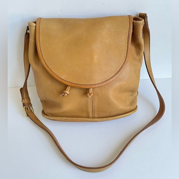 Coach Handbags - Vintage Coach Leather Saddle Tan Drawstring Shoulder Bag